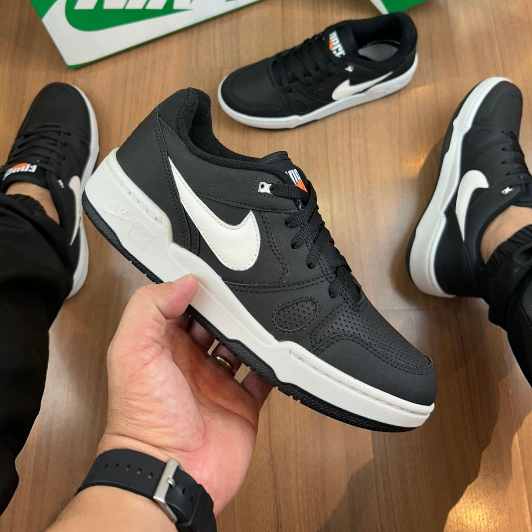 Produto: NIKE COURT VISION LOW BLACK