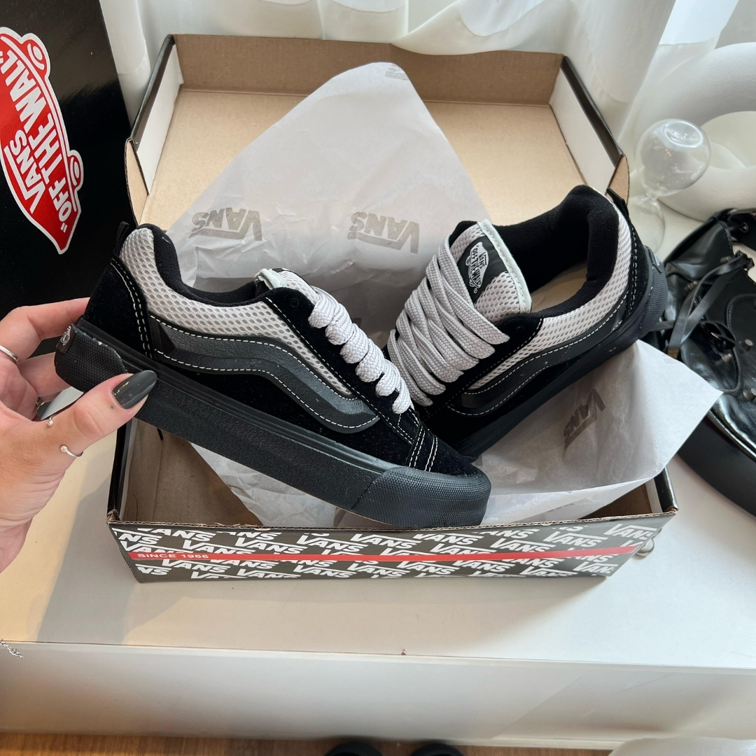 Produto: VANS KNU SKOOL TRUE WHITE